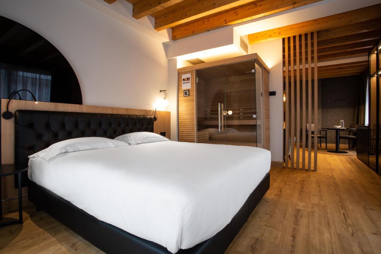 Hotel Master
